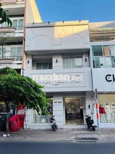 🏢 Cho Thuê Nhà Góc 2 Mặt Tiền 437–439 Nguyễn Đình Chiểu, Quận 3
