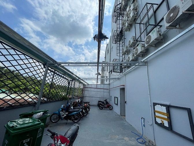 BÁN TÒA CHDV MỚI NGAY NGÃ 4 GÒ MÂY-KDC VĨNH LỘC, DÒNG TIỀN 175TR/THÁNG