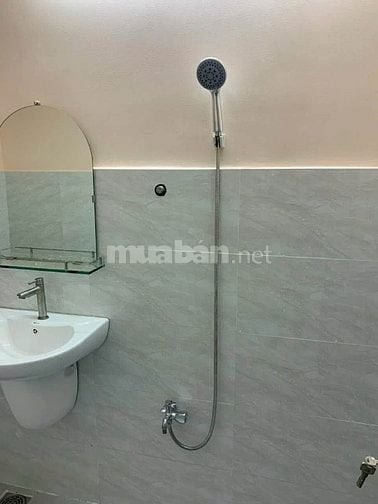 12.5tr_4.5x16m_nhà mới 1 lầu + gác ST_hẻm ô tô Lũy Bán Bích_cho thuê