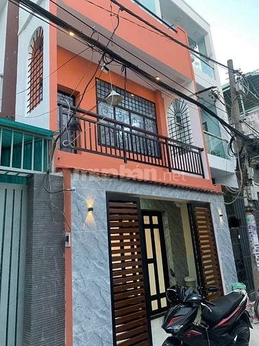 12.5tr_4.5x16m_nhà mới 1 lầu + gác ST_hẻm ô tô Lũy Bán Bích_cho thuê