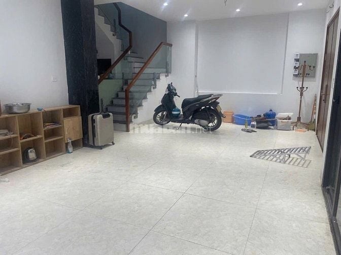 CHO THUÊ MBKD TẦNG 1 - LÔ GÓC - 2 MẶT TIỀN PHỐ VÕNG THỊ - TÂY HỒ