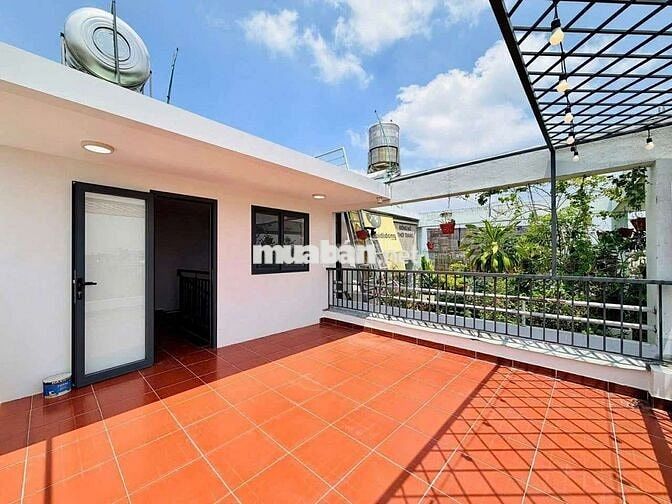 KHU PHÂN LÔ SÂN BAY - GIÁ NHỈNH. 11 ĐỒNG
