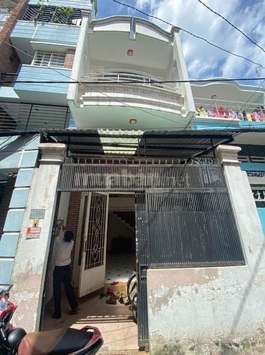 Cho thuê nhà 120/108 Thích Quảng Đức, P5, Q. Phú Nhuận 2 lầu, 3PN
