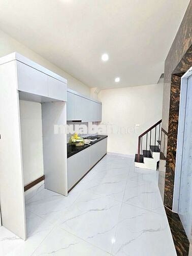 SIÊU PHẨM THỤY PHƯƠNG 40M2 X 5T THANG MÁY Ô TÔ KINH DOANH NHỈNH 10 TỶ.