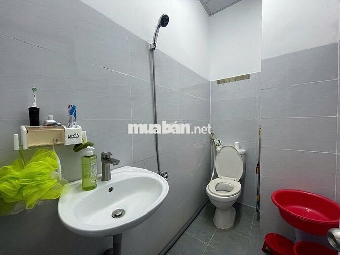 Cho thuê văn phòng tầng 4 diện tích lớn giá 13 triệu - Vạn Phúc City