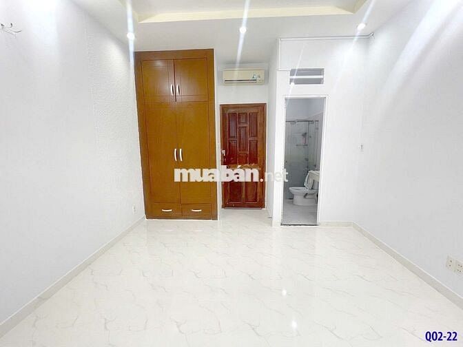 PHÒNG CỬA SỔ NGAY EMART PHAN HUY ÍCH 
