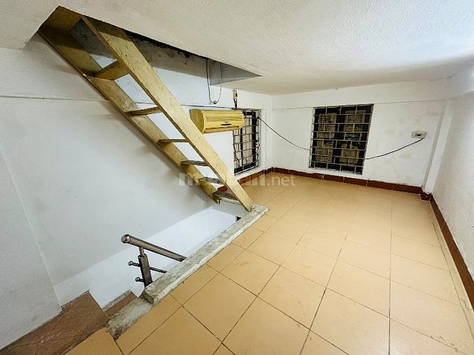 Nhà trong ngõ phố cổ Hàng Chai