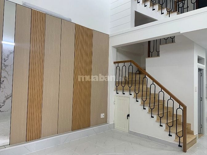 Cho thuê nhà Lê Văn Sỹ Q.3 khu sầm uất