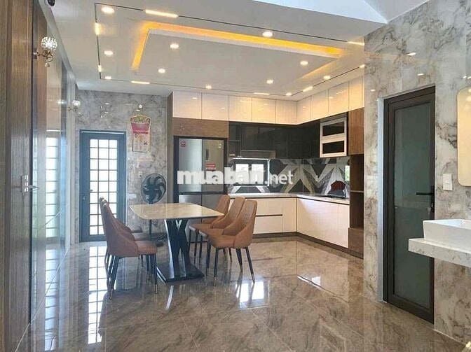 🏡 CHO THUÊ NHÀ MẶT TIỀN 3 TẦNG CÓ SÂN Ô TÔ – KHU HÒA MINH