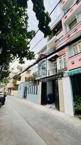 Nhà bán hẻm xe hơi  thông 156 Tô Hiến Thành Quận 10, kế chợ thuốc tây