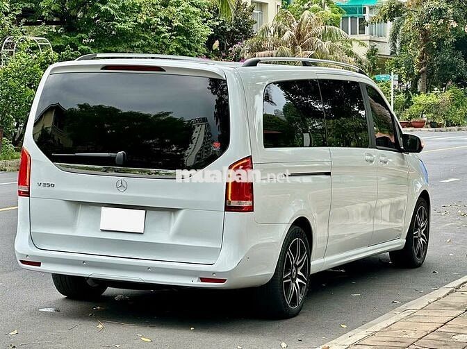 Mercedes-Benz V250 AMG 2023 Trắng