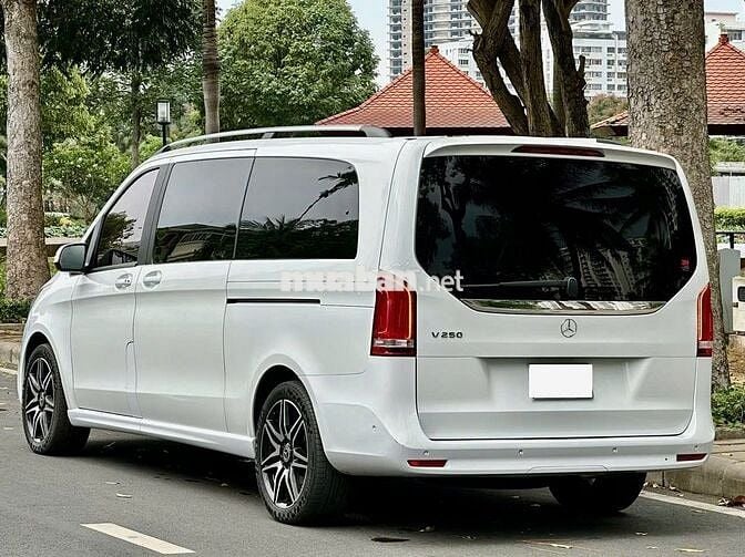 Mercedes-Benz V250 AMG 2023 Trắng