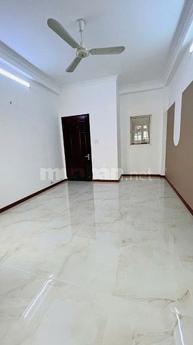 Nhà bán hẻm xe hơi  thông 156 Tô Hiến Thành Quận 10, kế chợ thuốc tây