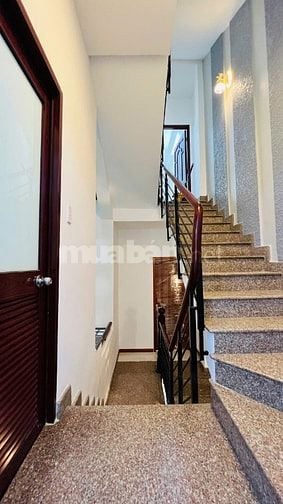 Nhà bán hẻm xe hơi  thông 156 Tô Hiến Thành Quận 10, kế chợ thuốc tây