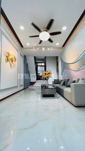 Nhà bán hẻm xe hơi  thông 156 Tô Hiến Thành Quận 10, kế chợ thuốc tây