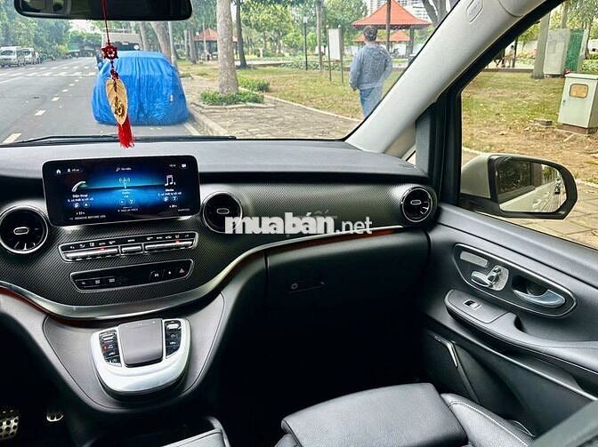 Mercedes-Benz V250 AMG 2023 Trắng
