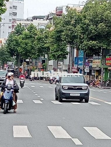 nhà mặt tiền phạm thế hiển phường 6 quận 8 DT 4m x 20m trệt 1 lầu 