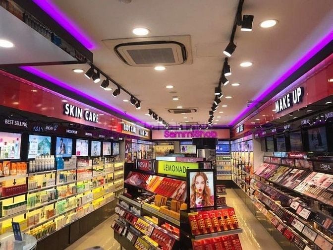 Tuyển Nhân Viên Đóng Gói Dán Tem Tại Cửa Hàng Quận 7