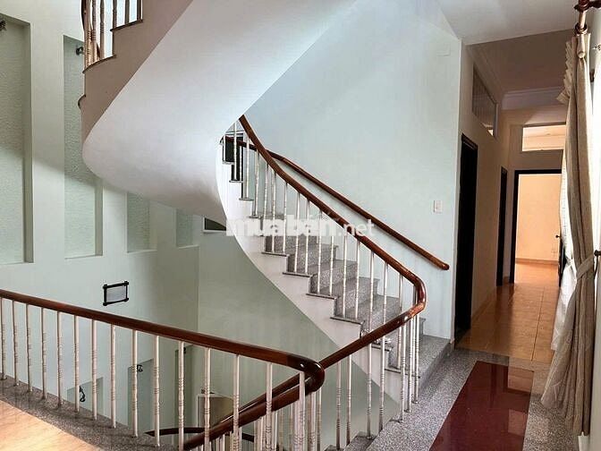  CHO THUÊ NHÀ NGUYÊN CĂN GẦN BIỂN PHẠM VĂN ĐỒNG, SƠN TRÀ