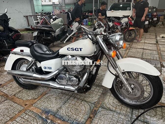 Honda Shadow Avero 750 Trắng