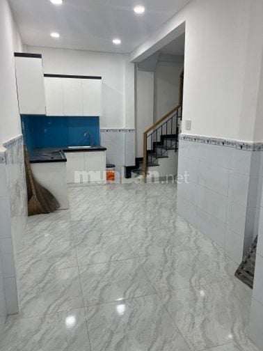Chính chủ Bán Nhà sát BV Tân Phú Dt 23,3m2 x 2Lầu