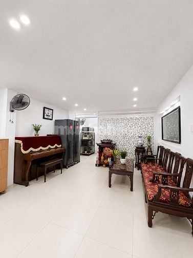 Chính chủ bán nhà Nguyễn Đình Chiểu Q.3 - 4,4m x 11m chỉ 14,3 tỷ