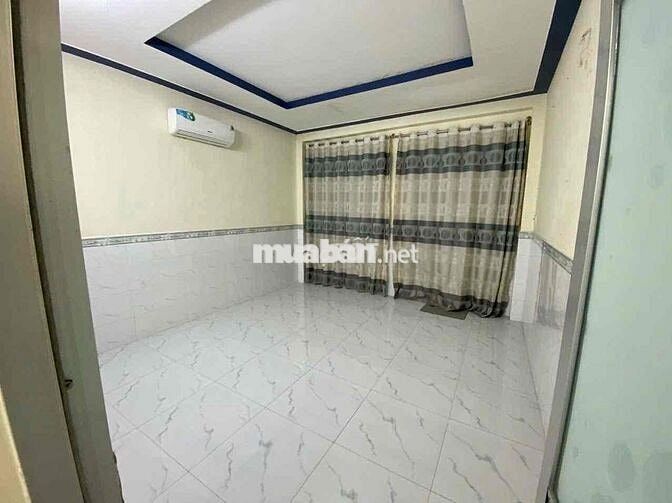 CHO THUÊ NHÀ ĐƯỜNG TÂY THẠNH NGAY KHÚC LÊ TRỌNG TẤN 4 x 18 M 