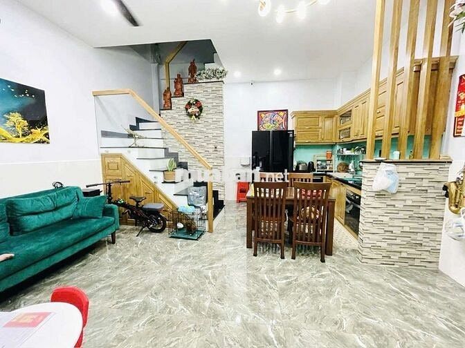Nhà thuê Trương Định. Quận Tân Bình (2pn,3wc). Dtsd 75m2