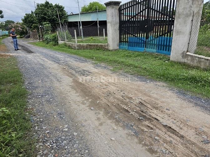 Bán lô đất 1250m² thổ cư 100m², đường xe tải,chủ ngộp bán gấp, sổ sẵn
