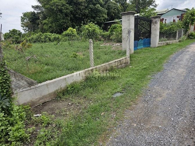 Bán lô đất 1250m² thổ cư 100m², đường xe tải,chủ ngộp bán gấp, sổ sẵn