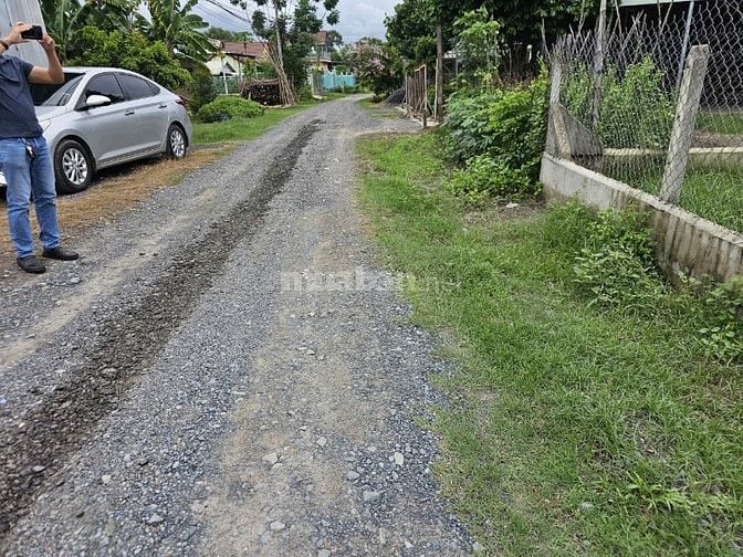 Bán lô đất 1250m² thổ cư 100m², đường xe tải,chủ ngộp bán gấp, sổ sẵn