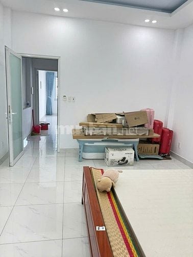 Bán Nhà 221/251 Bình Thành,BHHB, Bình Tân DT 4*14M2 4Lầu 4Pn 5ty
