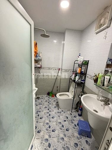 Bán Nhà 221/251 Bình Thành,BHHB, Bình Tân DT 4*14M2 4Lầu 4Pn 5ty