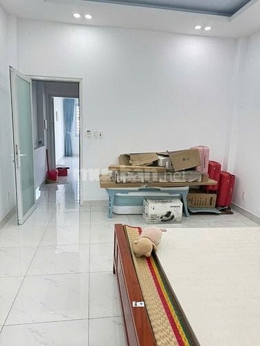 Bán Nhà 221/251 Bình Thành,BHHB, Bình Tân DT 4*14M2 4Lầu 4Pn 5ty