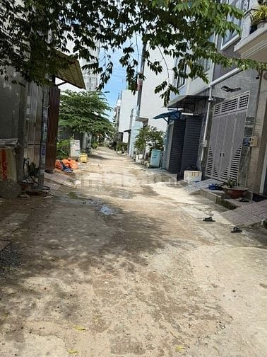 Bán Nhà 221/251 Bình Thành,BHHB, Bình Tân DT 4*14M2 4Lầu 4Pn 5ty