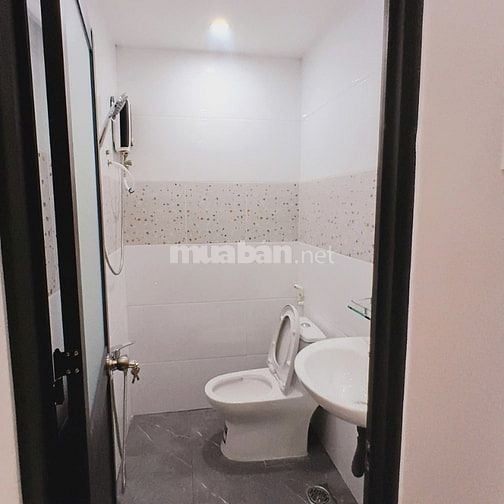 CHO THUÊ CĂN HỘ DỊCH VỤ 28M2, CÁCH SÂN BAY 300M