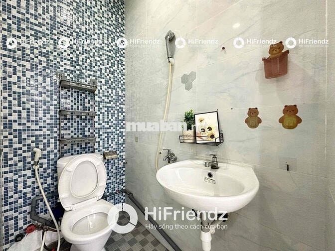 TRỐNG SẴN STUDIO CỬA SỔ TRỜI SIÊU THOÁNG GẦN ĐH VĂN HIẾN VÀ ĐẦM SEN.
