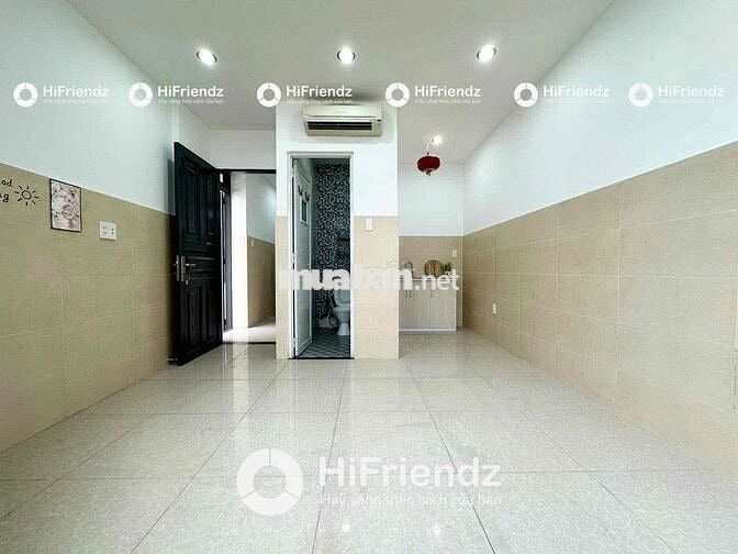 TRỐNG SẴN STUDIO CỬA SỔ TRỜI SIÊU THOÁNG GẦN ĐH VĂN HIẾN VÀ ĐẦM SEN.