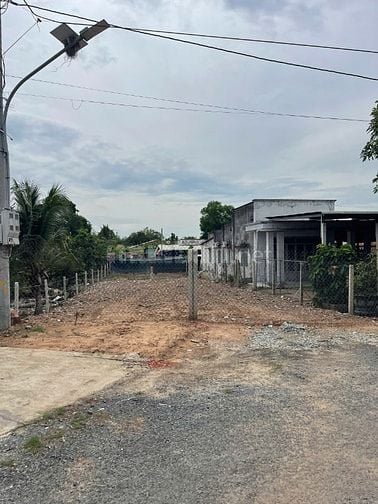 132m2 đất có thổ cư. Đường nhựa. Gần KCN. 375tr
