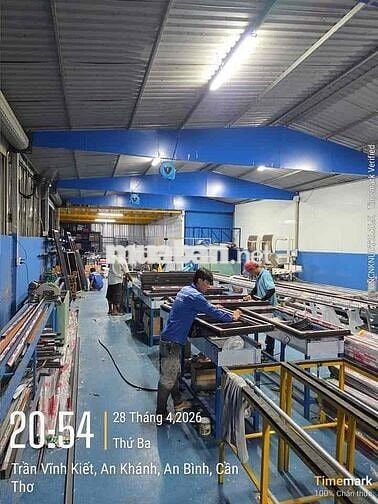 2 PHỤ NHÔM KÍNH BIẾT VIỆC