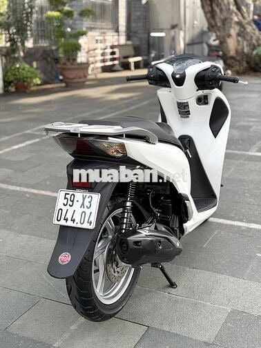SH 125 2017 Trắng odo 6000 km BSTP chính chủ