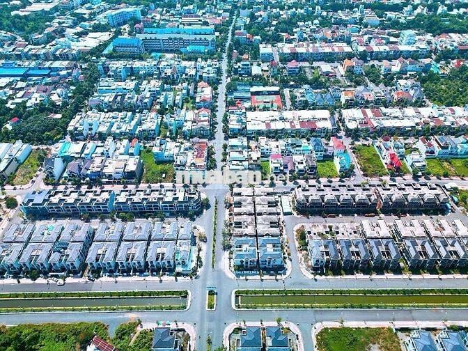 Bán nhà thô Shophouse 6x21 KDC Bửu Long 3