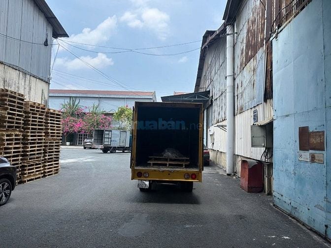 Cho thuê kho 1300m2 đường Container Quận 8