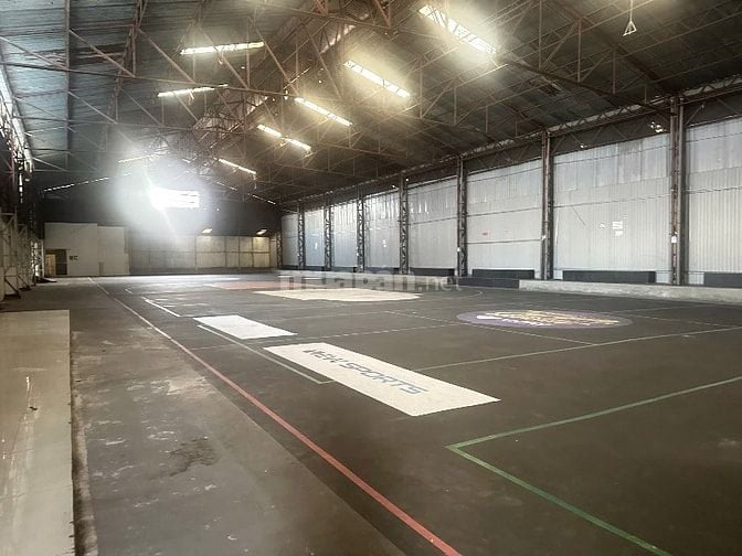 Cho thuê kho 1300m2 đường Container Quận 8