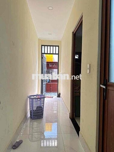 NHÀ 5x20 SÂN XE HƠI 3PN TÔ NGỌC VÂN GIÁ 9 TRIỆU CÓ BỚT