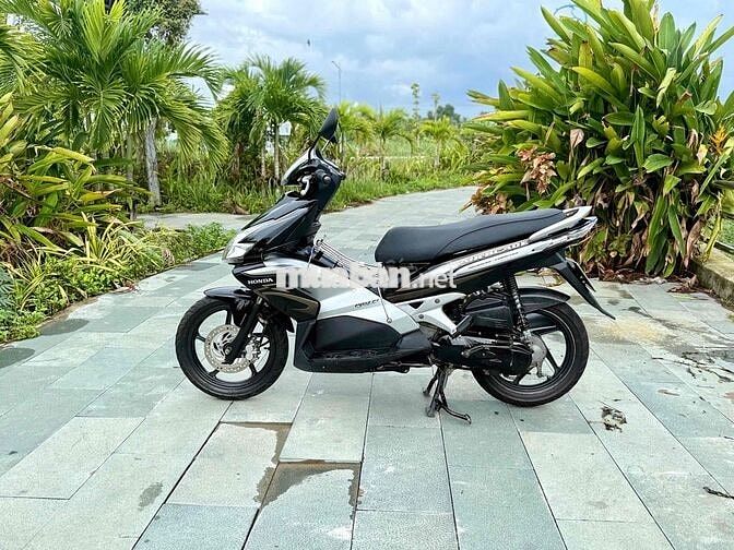 🛵Honda Air Blade Fi 209 Nẹp Xi Máy Zin Êm Ấm