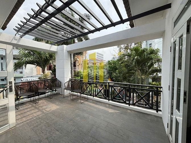 VILLA CHO THUÊ ĐƯỜNG TRẦN NÃO- SÂN VƯỜN - CÓ SẴN NỘI THẤT GIÁ 65 TRIỆU