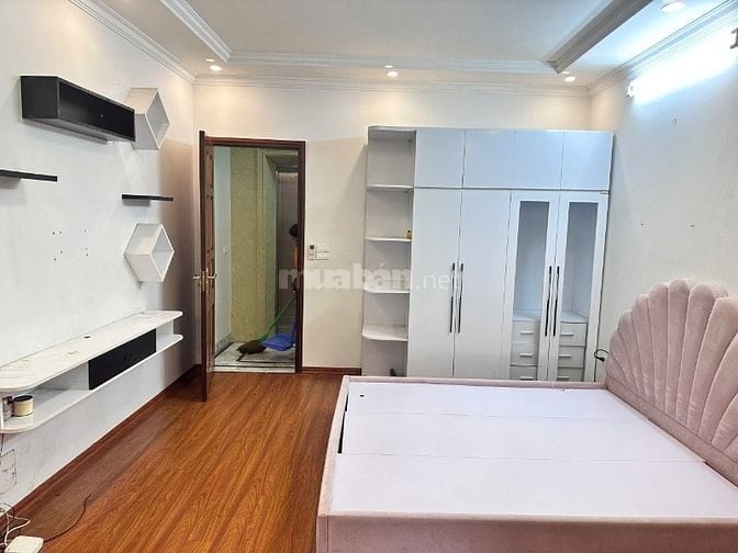 Bán nhà 5t chính chủ mặt phố kim ngưu víp