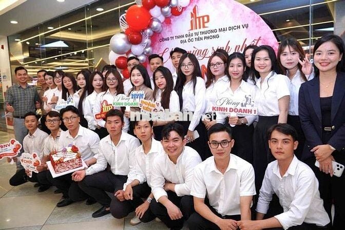 TUYỂN NHÂN VIÊN HÀNH CHÍNH VÀ LỄ TÂN