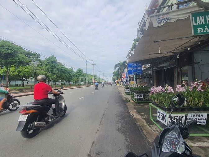 Nhà ngang 5m x 16 m mặt tiền Trần Văn Giàu, Khu Teenn Lửa